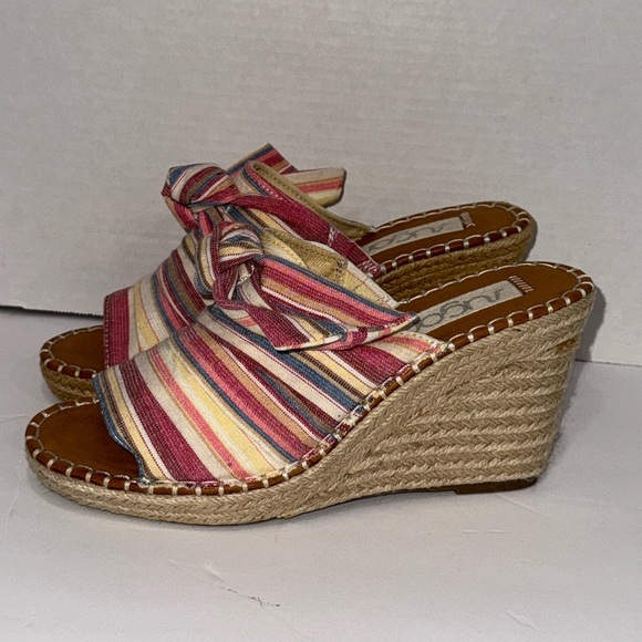 Sugar Shoes - Sugar Hundreds Knotted Band Wedge Sandal Multi Dune Stripe  Size 10